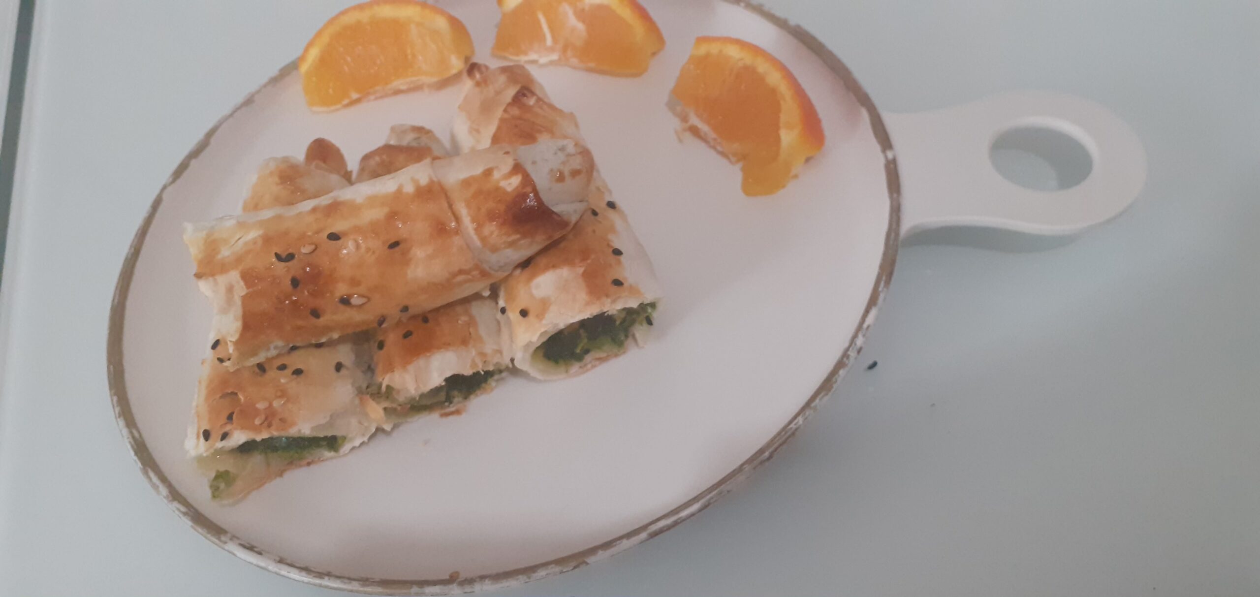 ıspanaklı börek nasıl yapılır