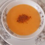 Kemik suyuna havuçlu patates çorbası