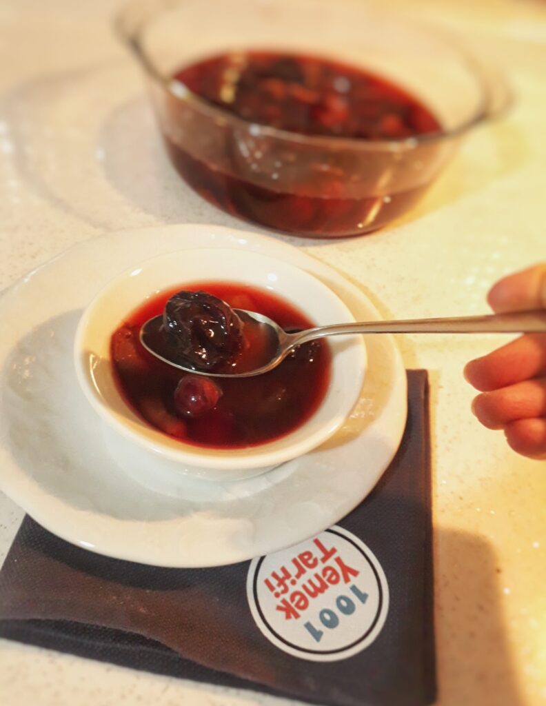 Karışık Kuru Meyve Kompostosu: Erik, Kayısı, Vişne