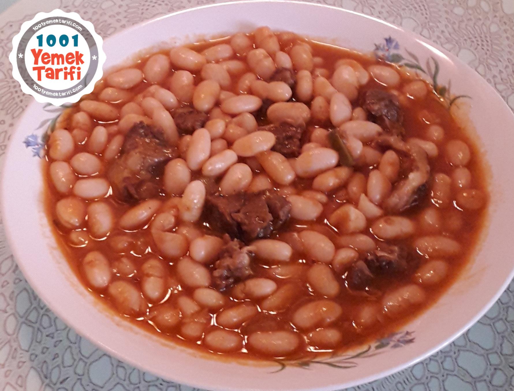 Etli Kuru Fasulye Nasıl Yapılır