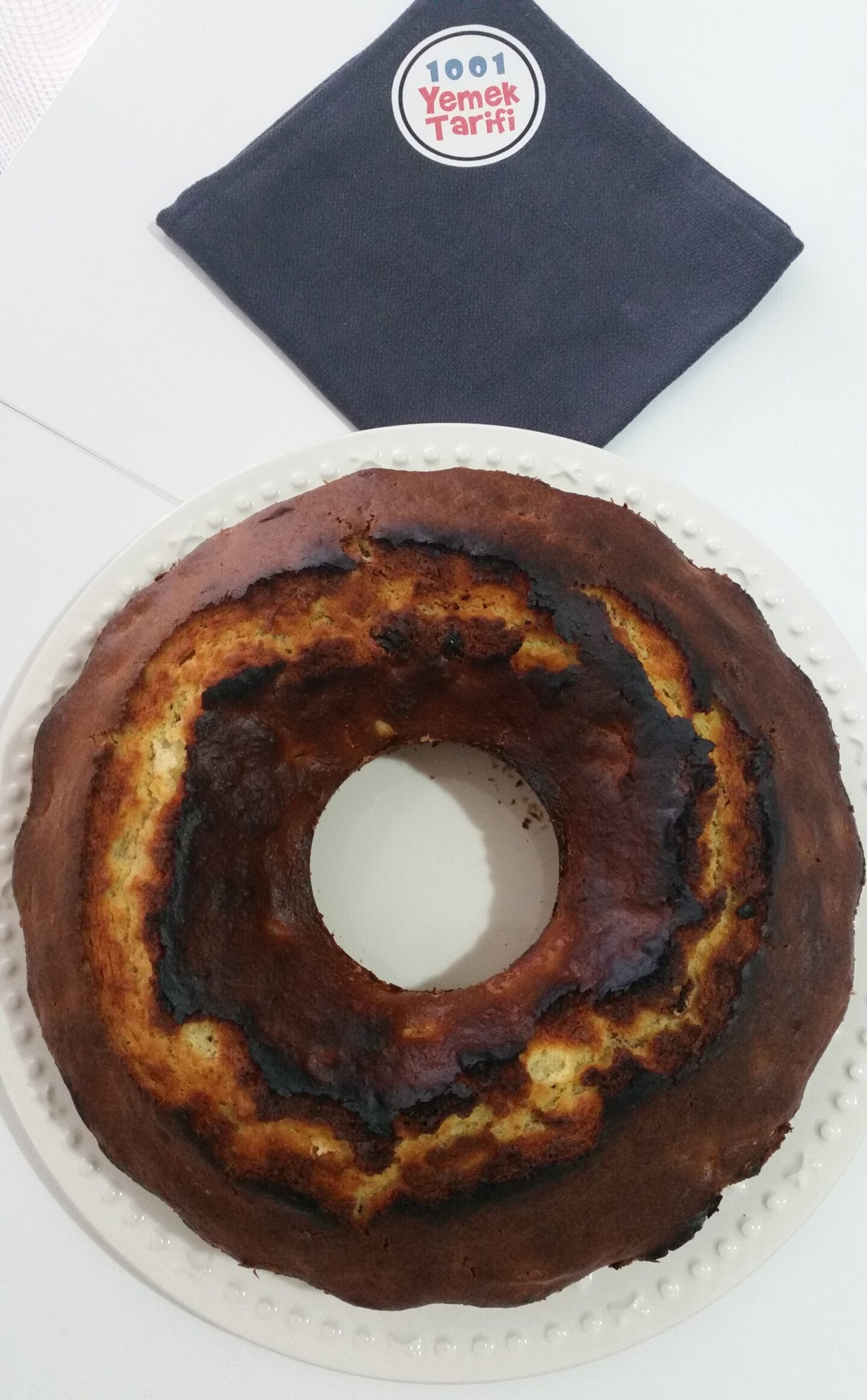 Cevizli Kuru Üzümlü Kek Tarifi, Nasıl Yapılır?