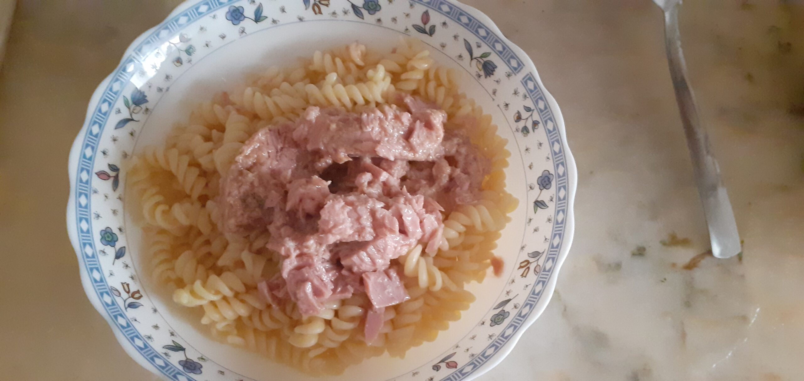 Köri Soslu Ton Balıklı Makarna Tarifi
