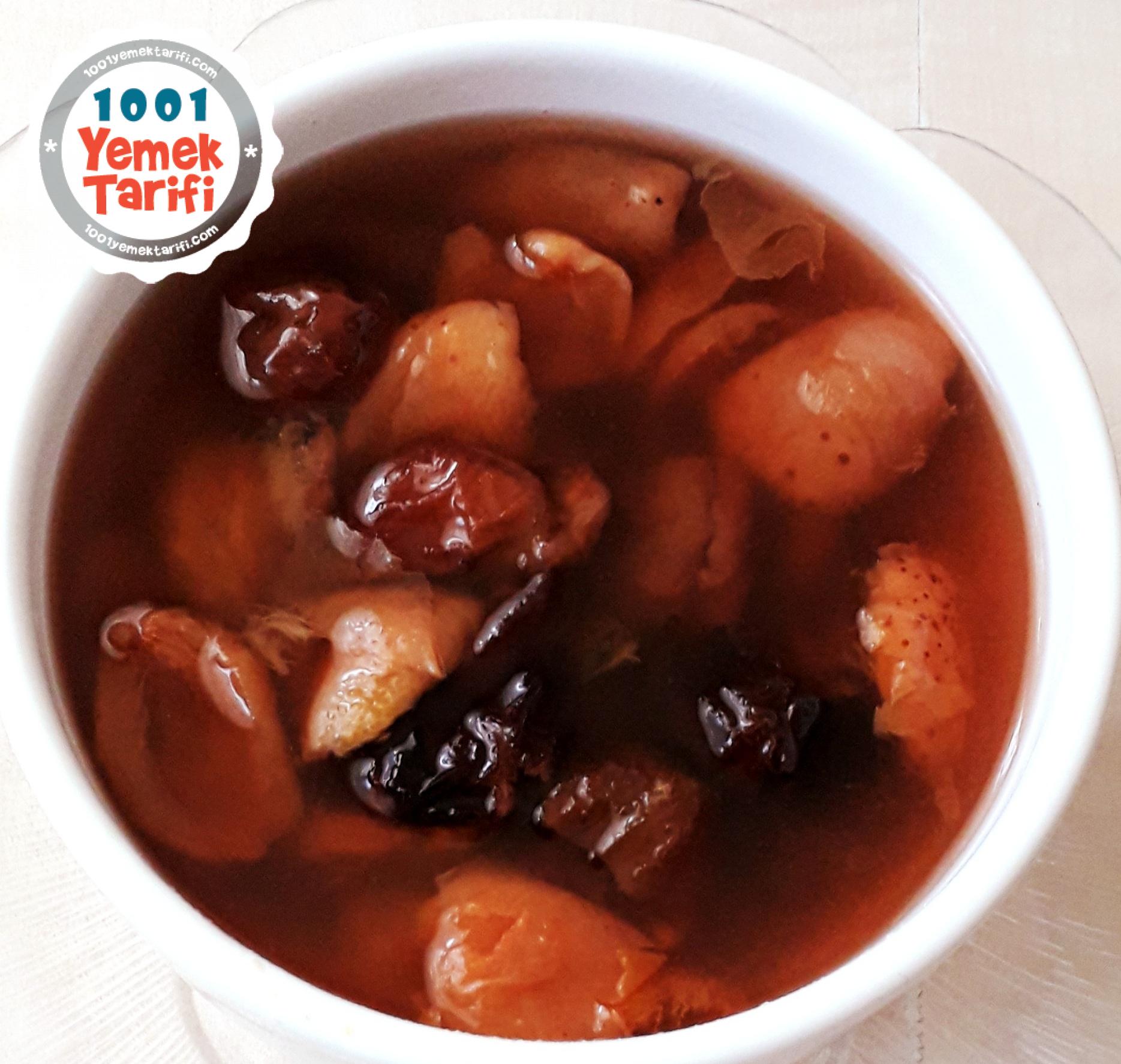 Karışık Meyve Hoşafı Nasıl Yapılır