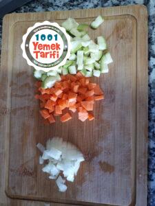 Bebekler için kabaklı havuçlu sebze yemeği