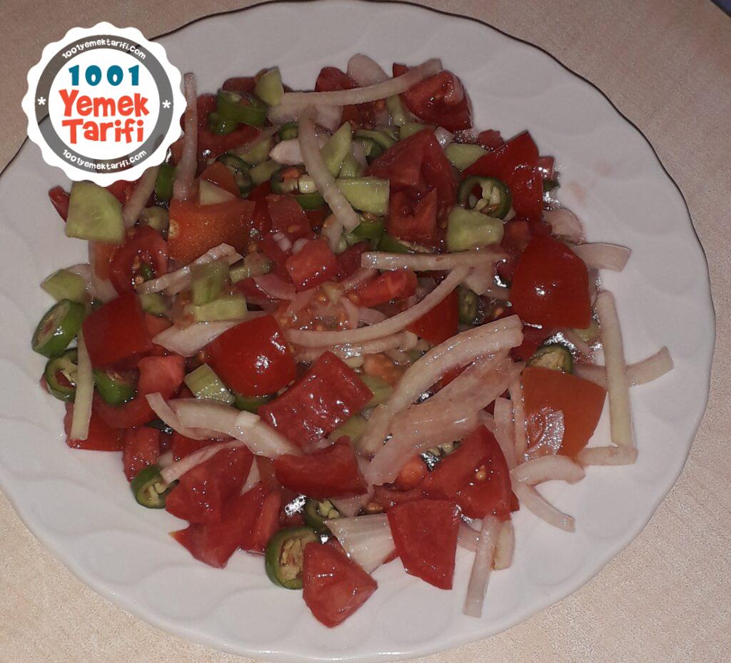 Çoban Salata nasıl yapılır