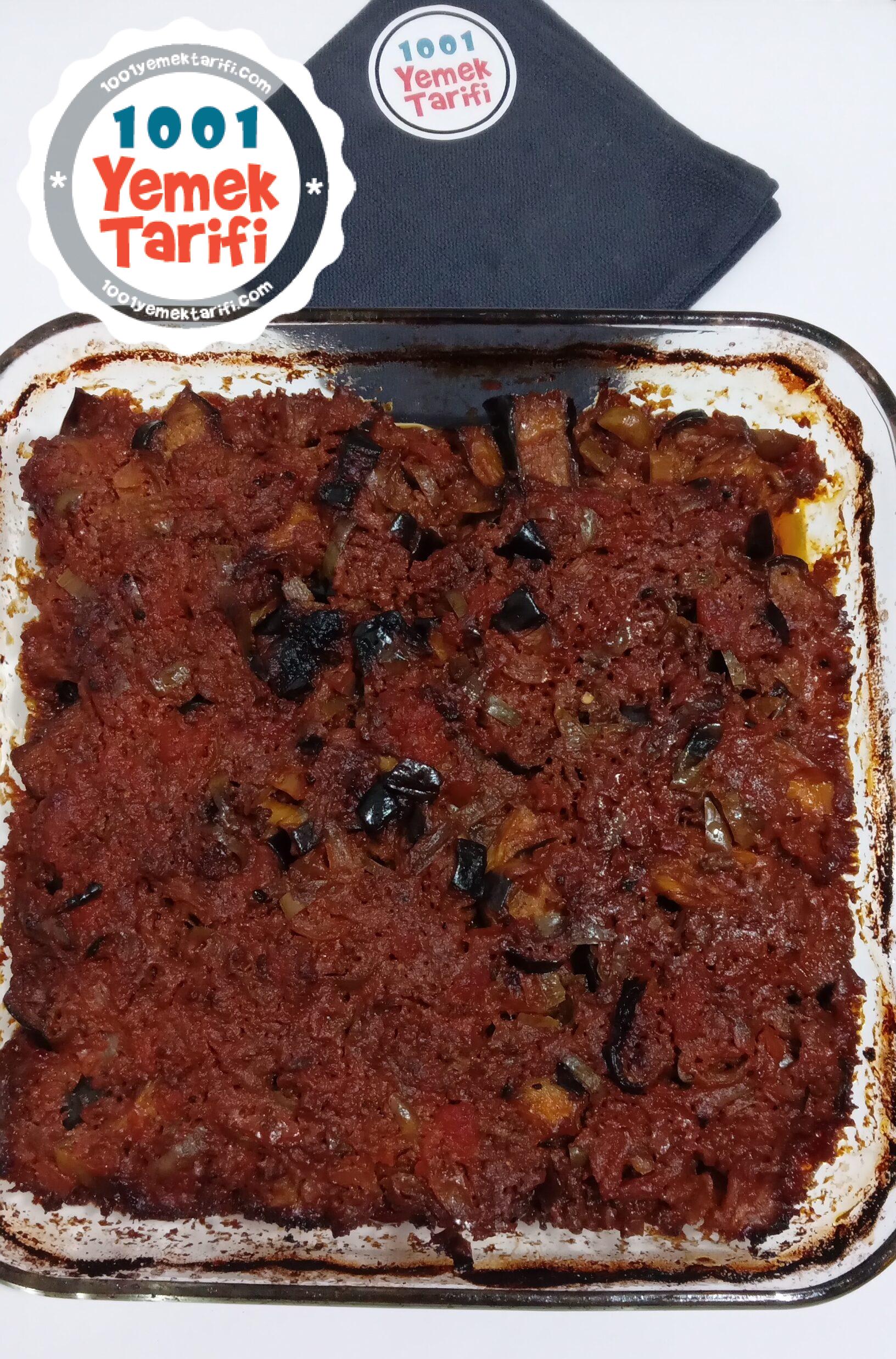Fırında Patlıcan Musakka Tarifi,