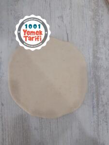 Güveç Kapama hamuru