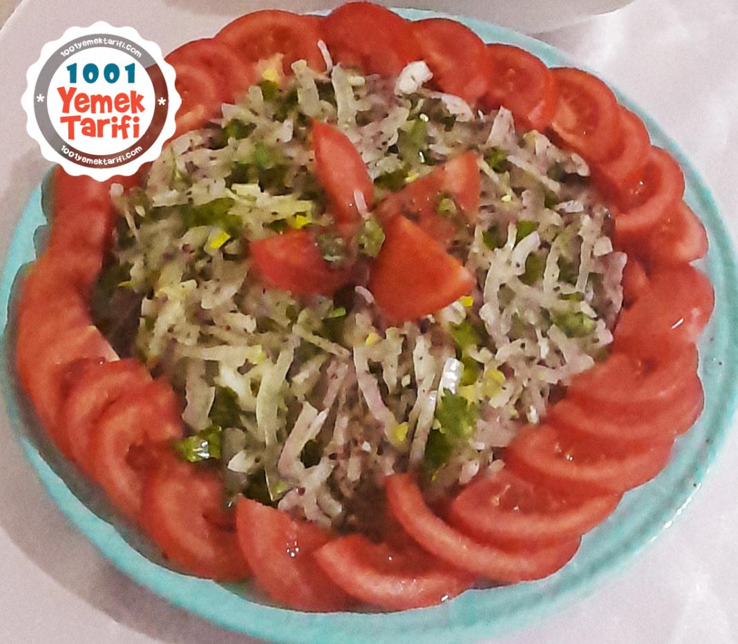 Sumaklı Soğan Salatası Tarifi