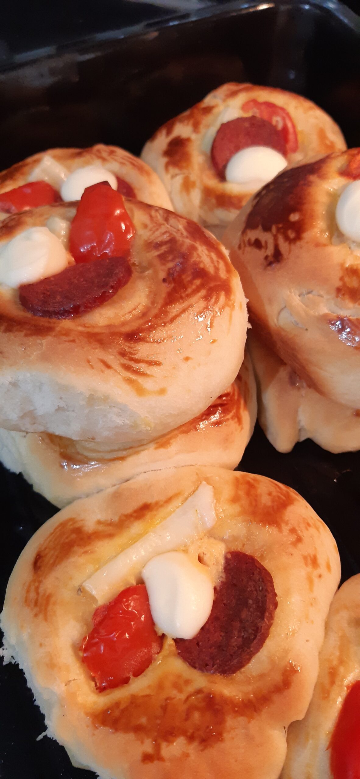 Mini Poğaça Pizza Tarifi