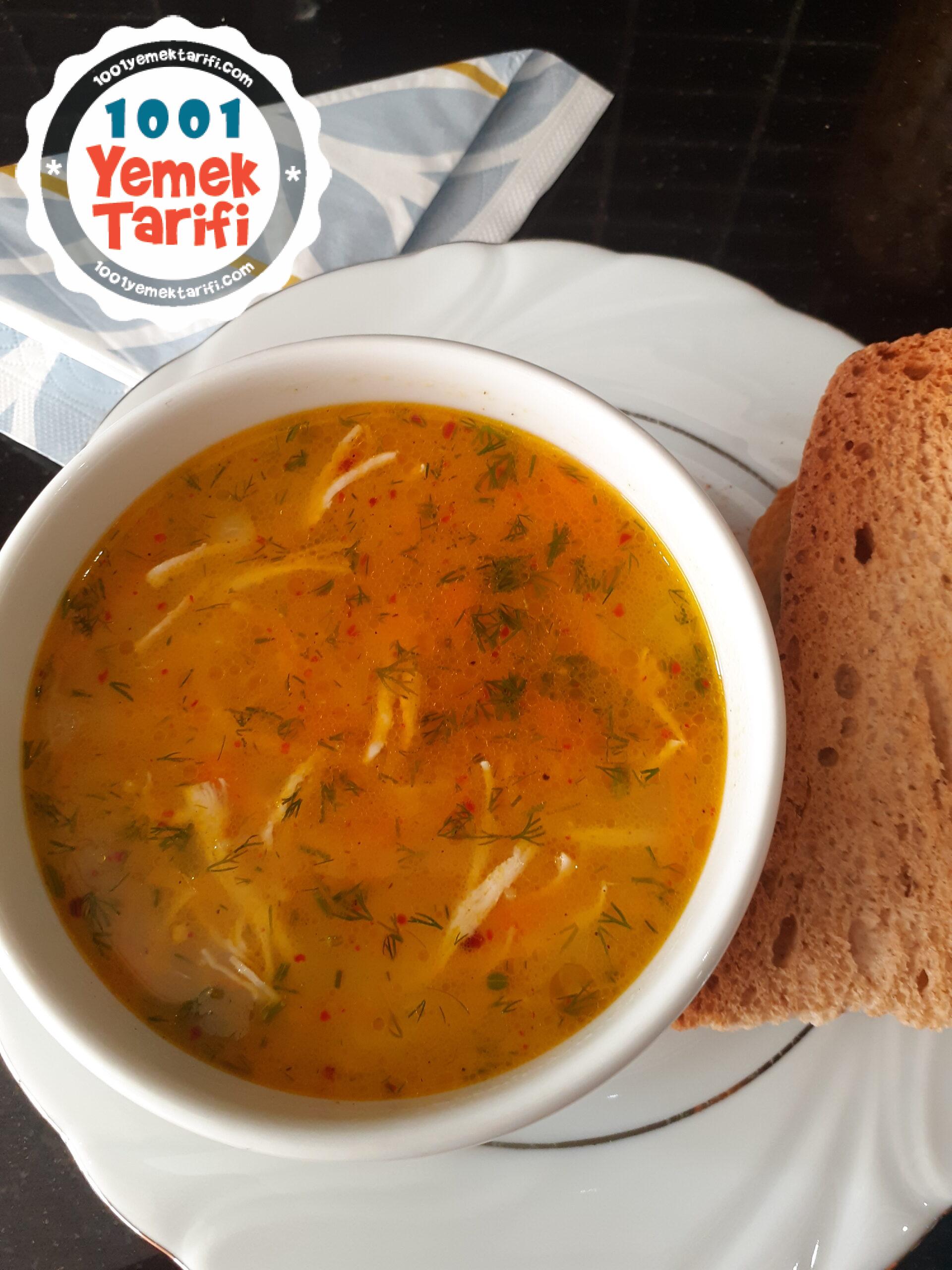 Fotoğraflı Tam Kıvamında: Tel Şehriyeli Tavuk Çorbası Tarifi