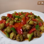 Yeşil Zeytin Salatası