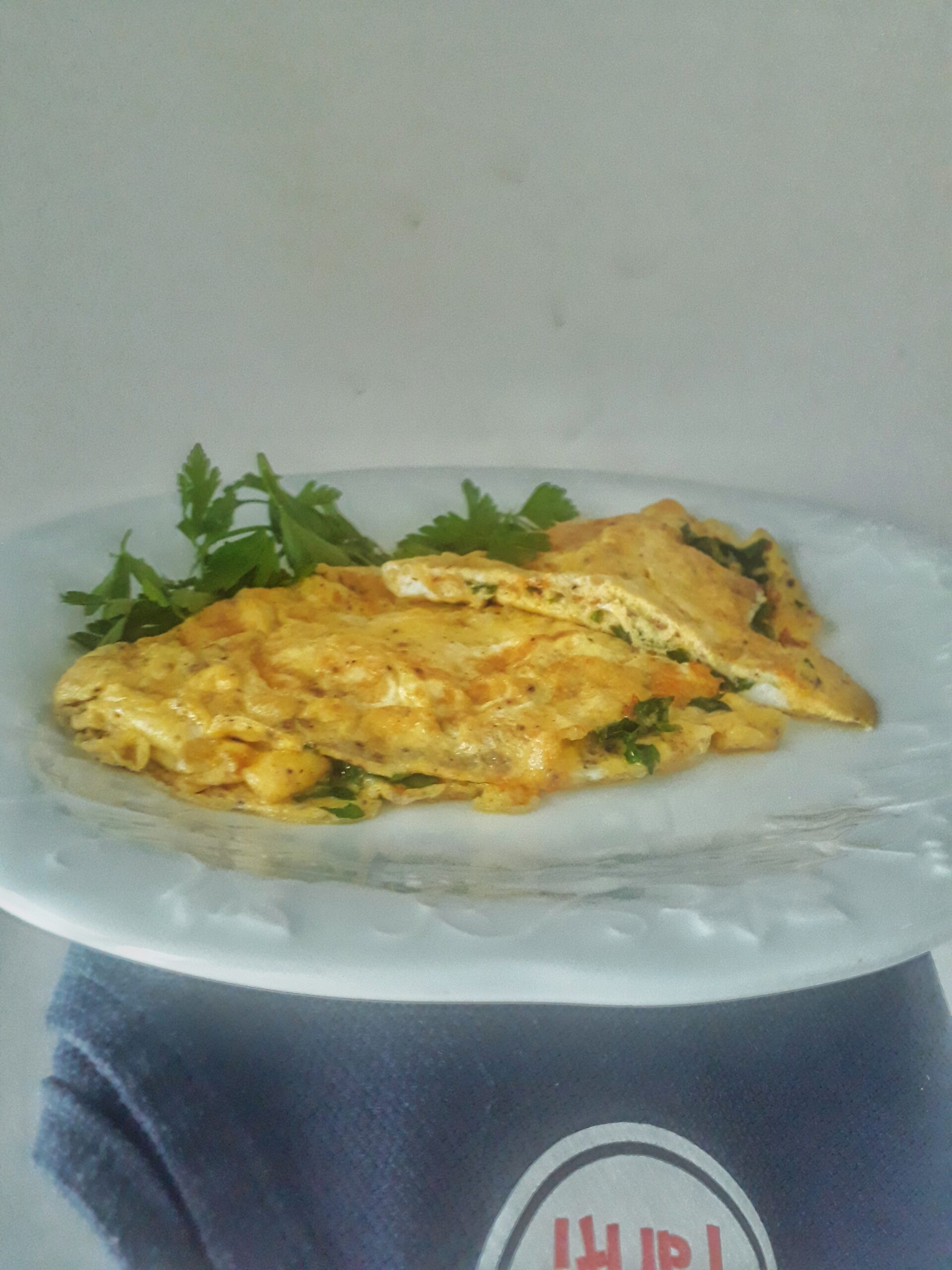 📸Fotoğraflı ✅Tam Kıvamında: Kaşarlı Maydanozlu Omlet Tarifi