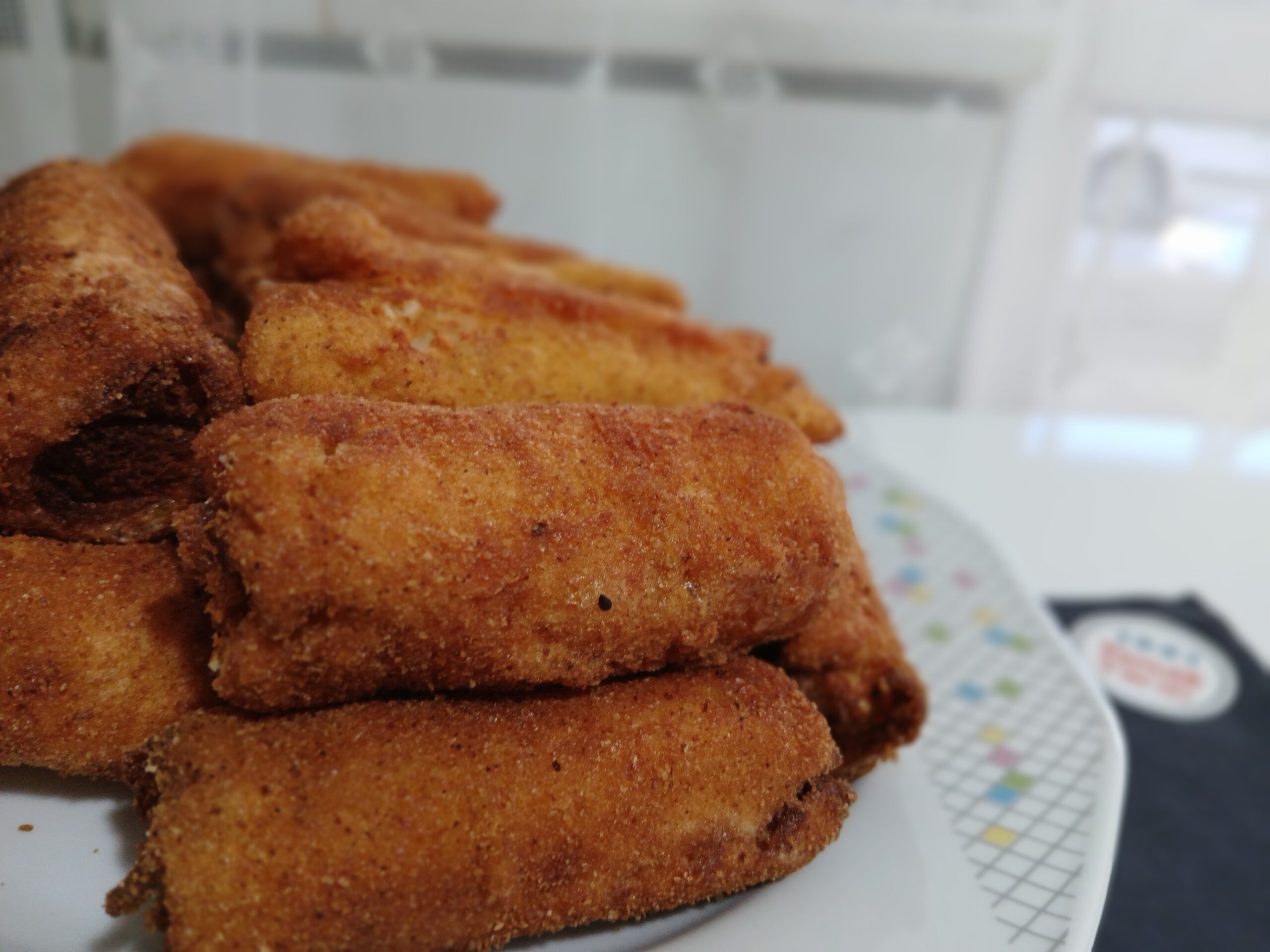 🍞Tost Ekmeğiyle: Peynirli Rulo Börek Tarifi🥖
