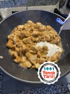 Kremalı Mantarlı Tavuk Tarifi