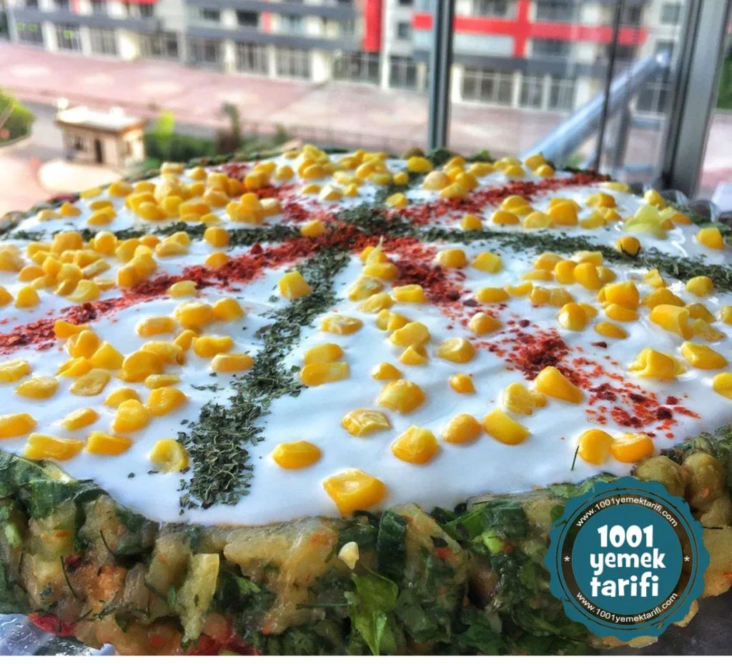 garniturlu patates salatasi-misirli-kolay salata tarifi nasil yapilir-kac kalori-nefis-1001yemektarifi