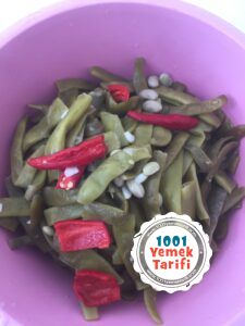 taze fasulye turşusu kavurması tarifi yapımı nasıl yapılır-kac kalori-1001yemektarifi
