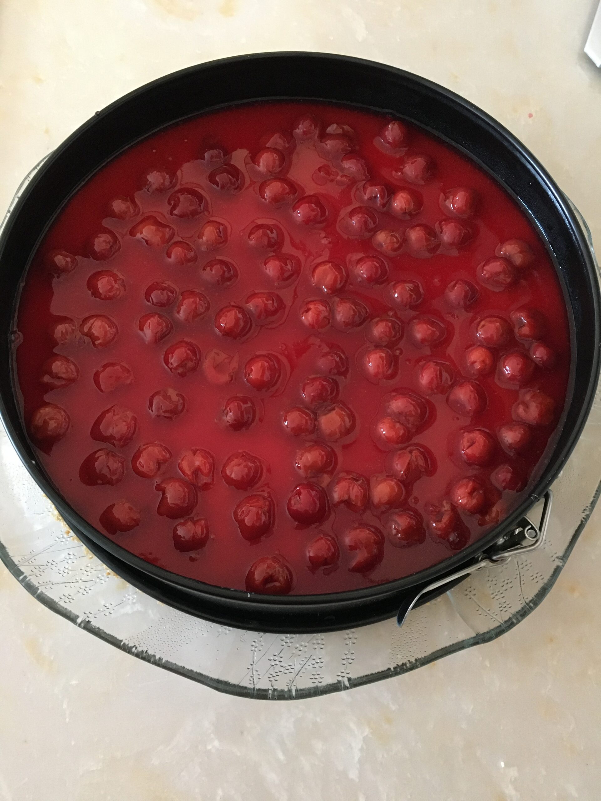 Vişneli Yalancı Cheesecake nasıl yapılır