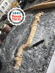 Ev Yapımı Soslu Makarna Tarifi