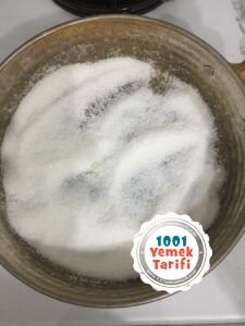 Karamelli Patlamış Mısır Tarifi (popcorn)