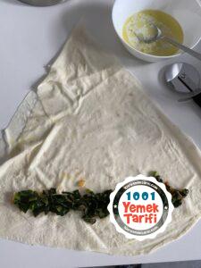 Ispanaklı Gül Böreği