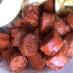 Salçalı kahvaltılık sosis kızartması tarifi-nasıl yapılır-kaç kalori