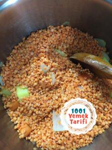 Süzme kırmızı Mercimek Çorbası Tarifi yapımı nasıl yapılır kaç kalori
