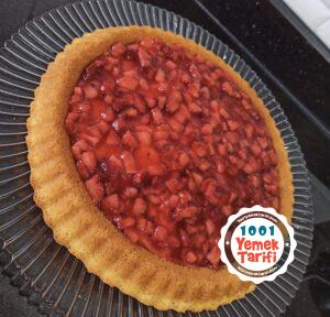 Çilekli Turta Tarifi