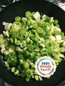 Yumurtalı Pırasa Tarifi-pırasalı yumurta nasıl yapılır-kaç kalori