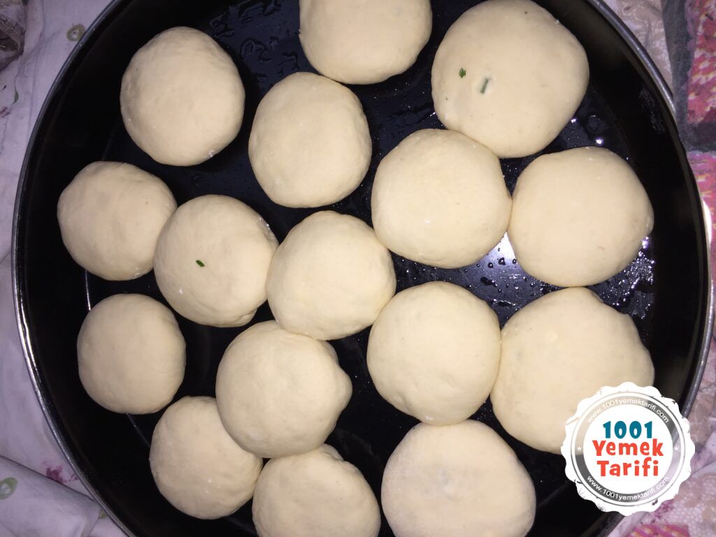 Sade Pofuduk Poğaça Tarifi (Mayalı)