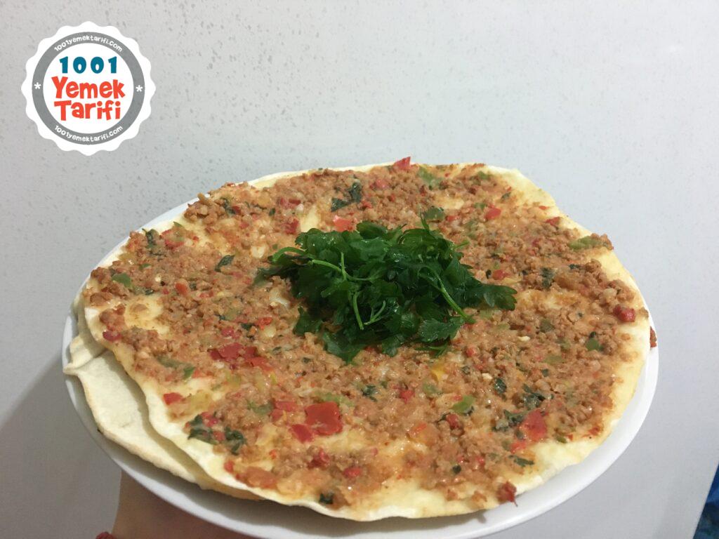 Evde Lahmacun Nasıl Yapılır