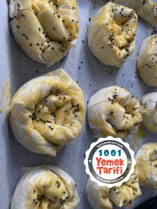 Ispanaklı Gül Böreği