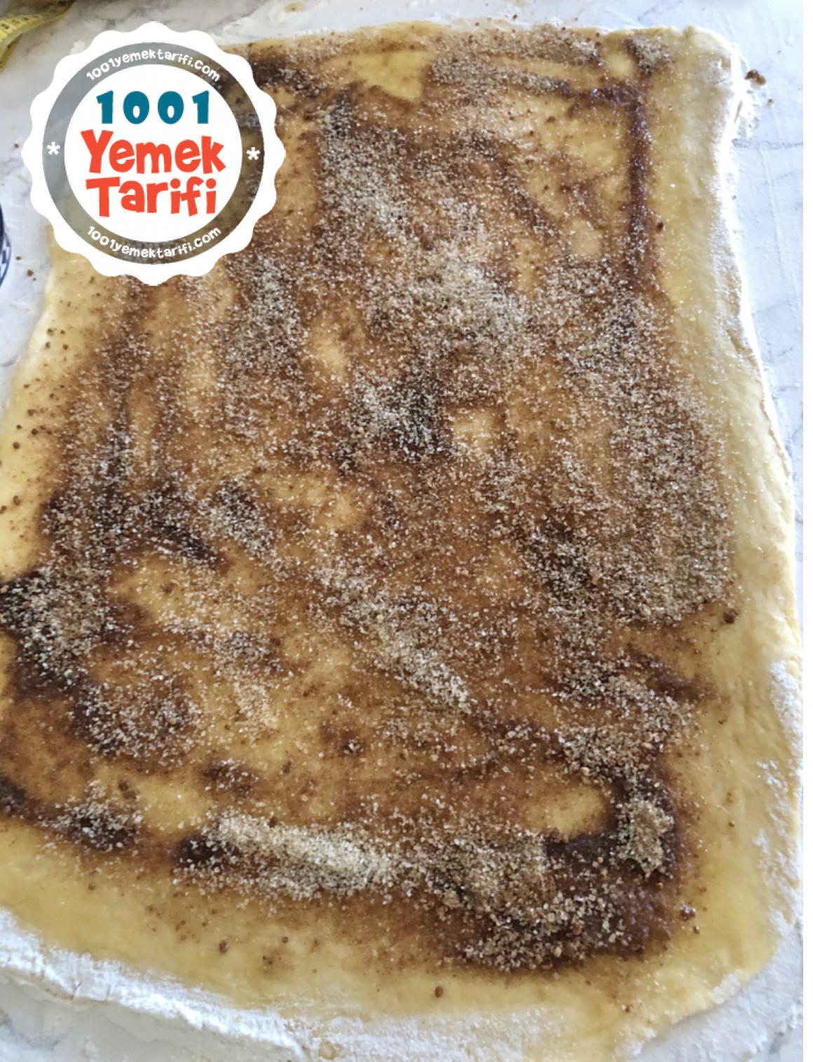 Tarçınlı Rulo Çörek
