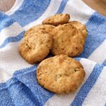 Bisküvi ve Kurabiye Alternatifi: Atıştırmalık Lor Peynirli Çıtırlar