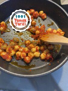 Nohutlu Patlıcan Salatası tarifi nasıl yapılır