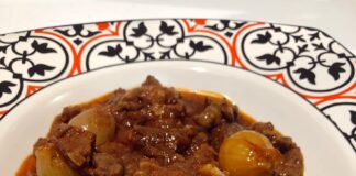 Arpacık Soğanlı Et Yahni Tarifi-nasıl yapılır