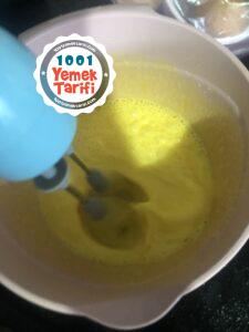 Kabaran Üzümlü Kek Tarifi