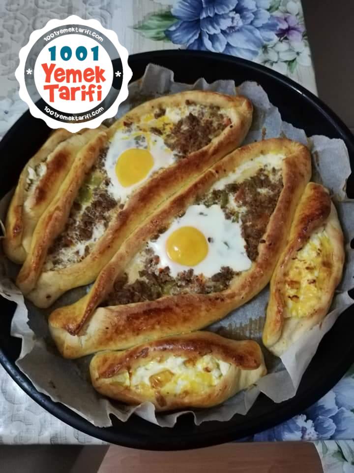 Yumurtalı Kıymalı Kır Pidesi Tarifi