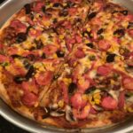 ev yapımı pizza tarifi nasıl yapılır kaç kalori