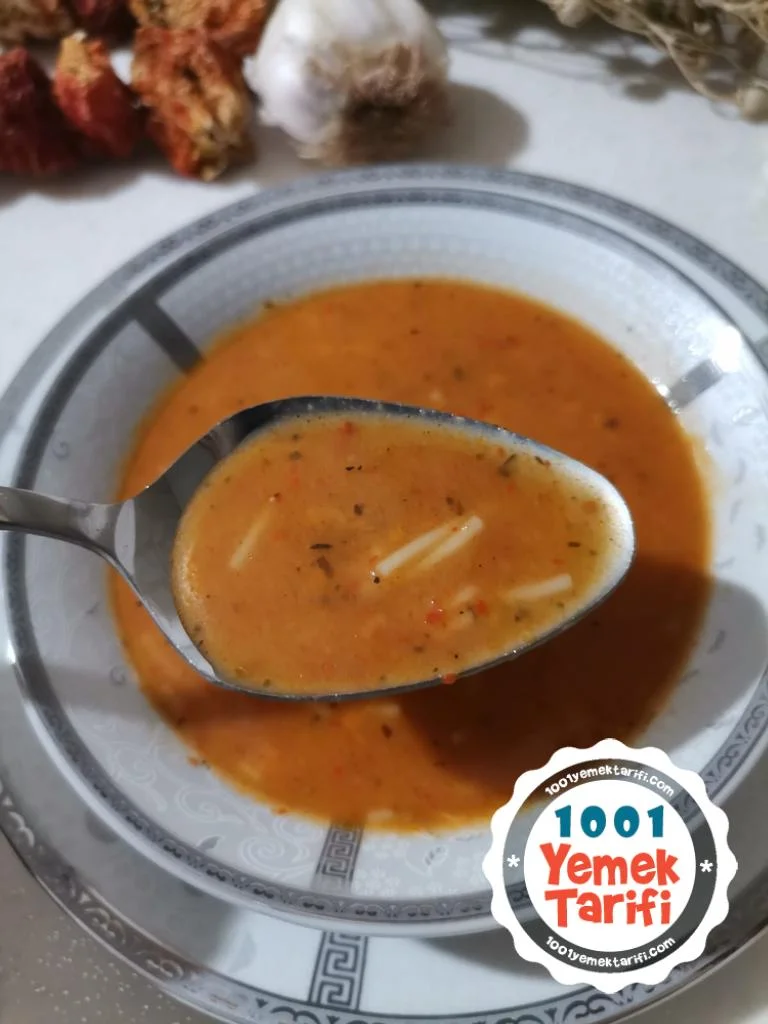 Tel şehriyeli tarhana çorbası tarifi