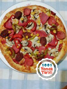 Ev Yapımı Pizza Tarifi