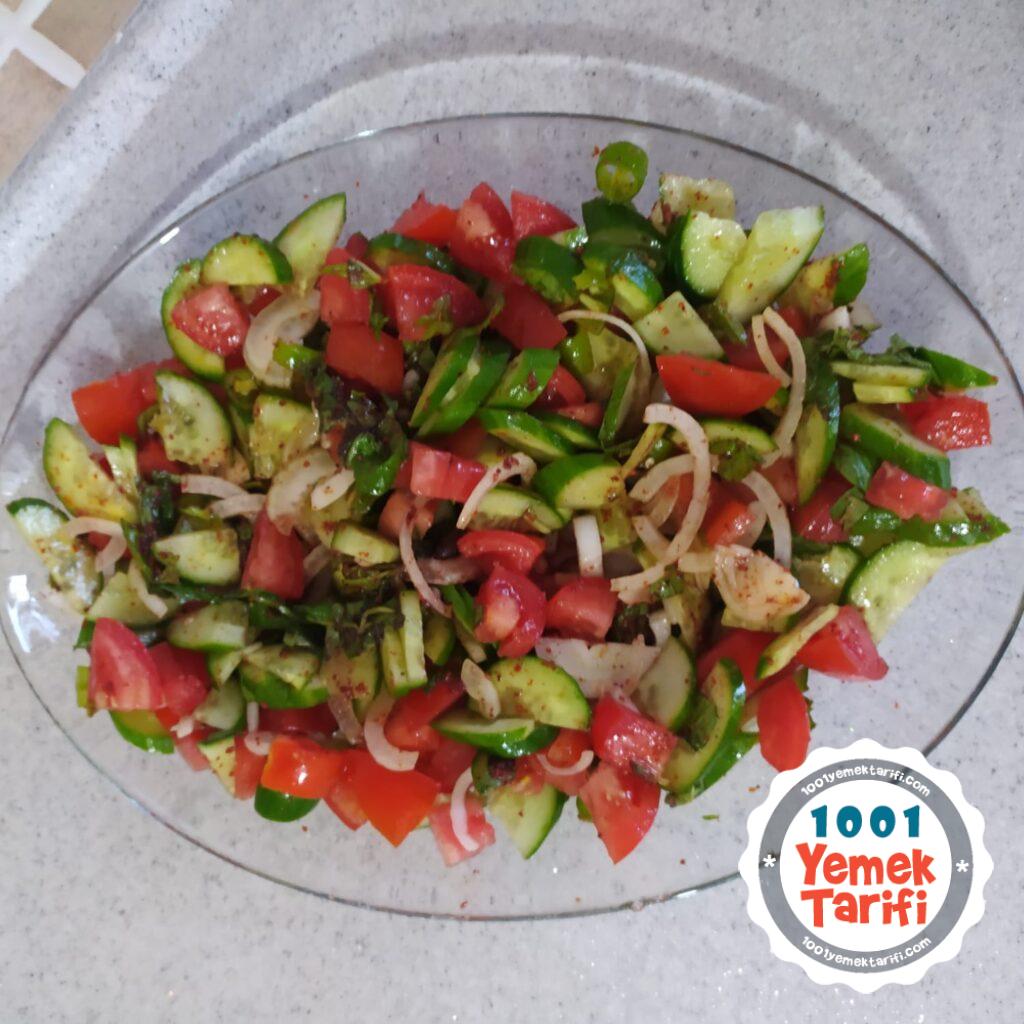 Yaz Salatası tarifi-Nasıl Yapılır-kaç kalori