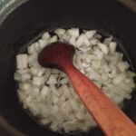 Tavuklu Patatesli Güveç Tarifi