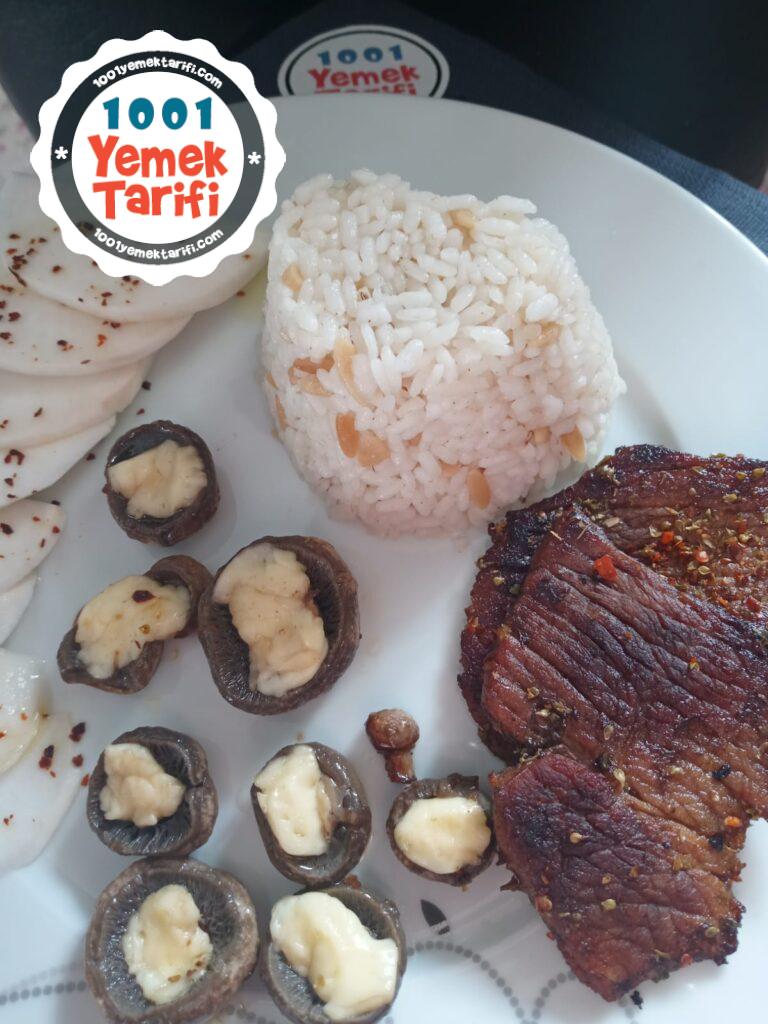 Nefis Biftek ve Kaşarlı Mantar Tarifi