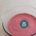 evde-dondurma-tarifi-cilekli-dondurma-nasil-yapilir