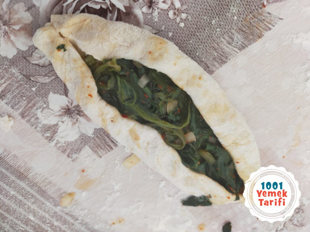 evde pide tarifi-ev yapimi ispanakli pide yapimi