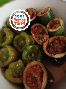 Karışık Kıymalı biber patlıcan kabak Dolma Tarifi
