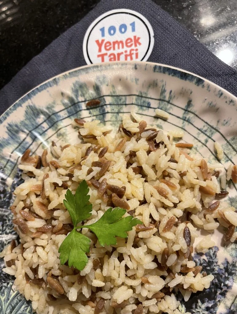 Arpa Şehriyeli Pirinç Pilavı Tarifi