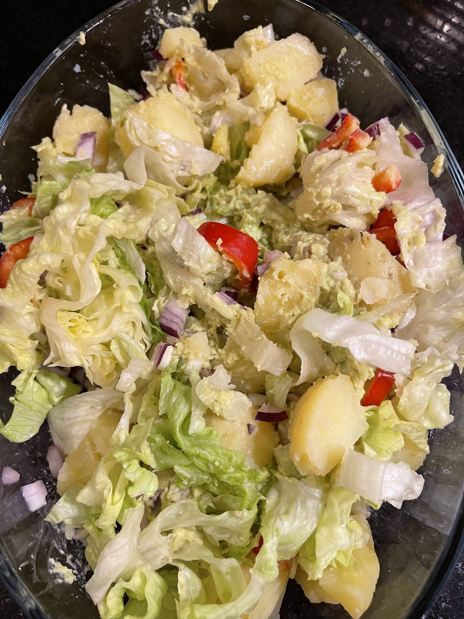 AVOKADO MAYONEZLİ PATATES SALATASI