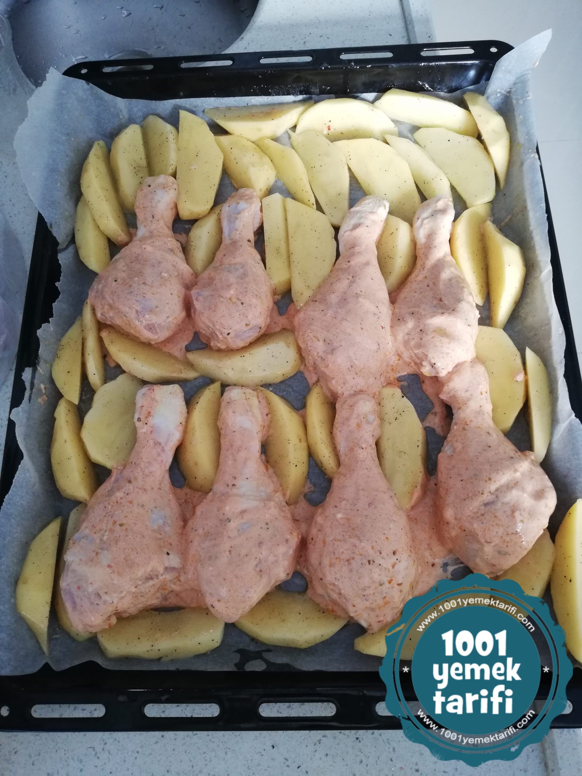 Firinda Baget Tavuk Ve Baharatli Patates 1001yemektarifi Firinda Baget Tavuk Ve Baharatli Patates 1001yemektarifi