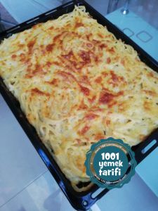 firin-makarna-tarifi-nasil-yapilir-kac kalori-nefis-kolay-besamel soslu-puf noktasi-1001yemektarifi